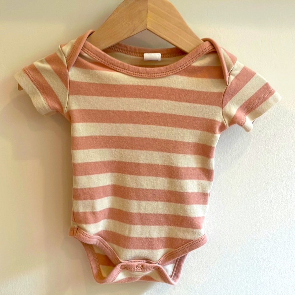 Colored Organics - short sleeve infant one-piece - Ely Stripe/Blush. 3-6 mos